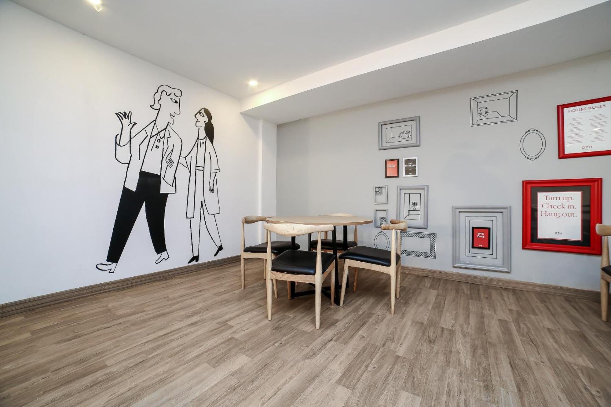 Townhouse Sohna Road 2 Hotel Gurgaon Bagian luar foto