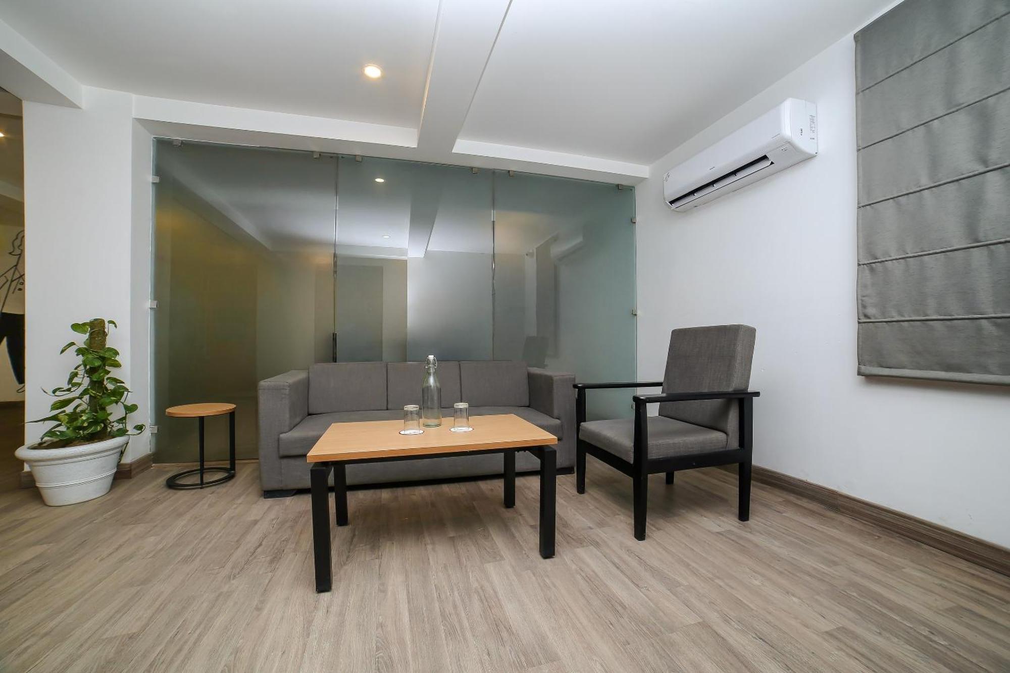 Townhouse Sohna Road 2 Hotel Gurgaon Bagian luar foto